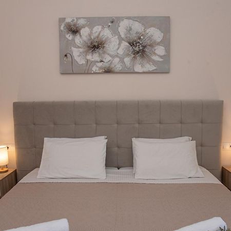 Costas Apartments Mesongi Phòng bức ảnh