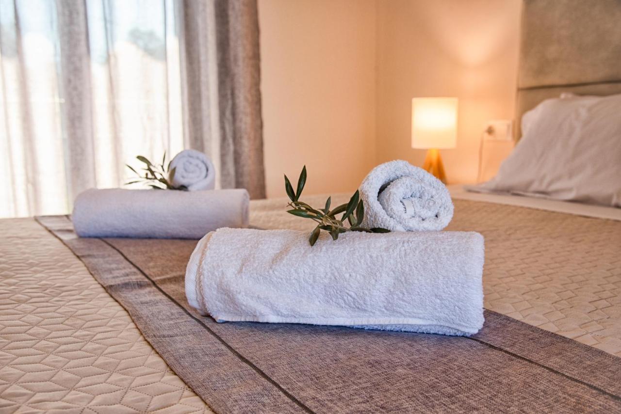 Costas Apartments Mesongi Ngoại thất bức ảnh