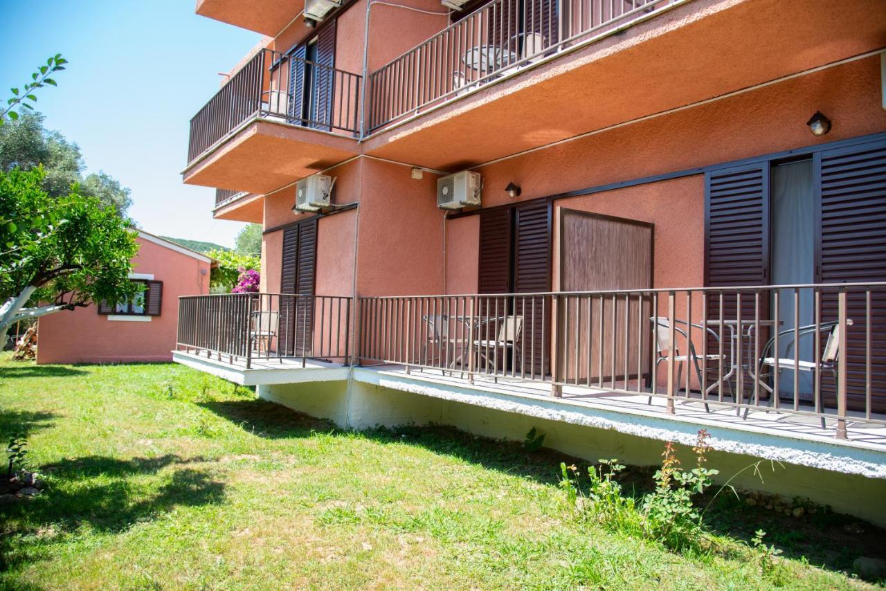 Costas Apartments Mesongi Ngoại thất bức ảnh