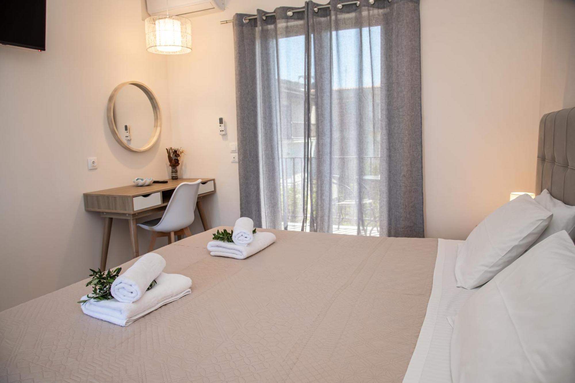 Costas Apartments Mesongi Phòng bức ảnh