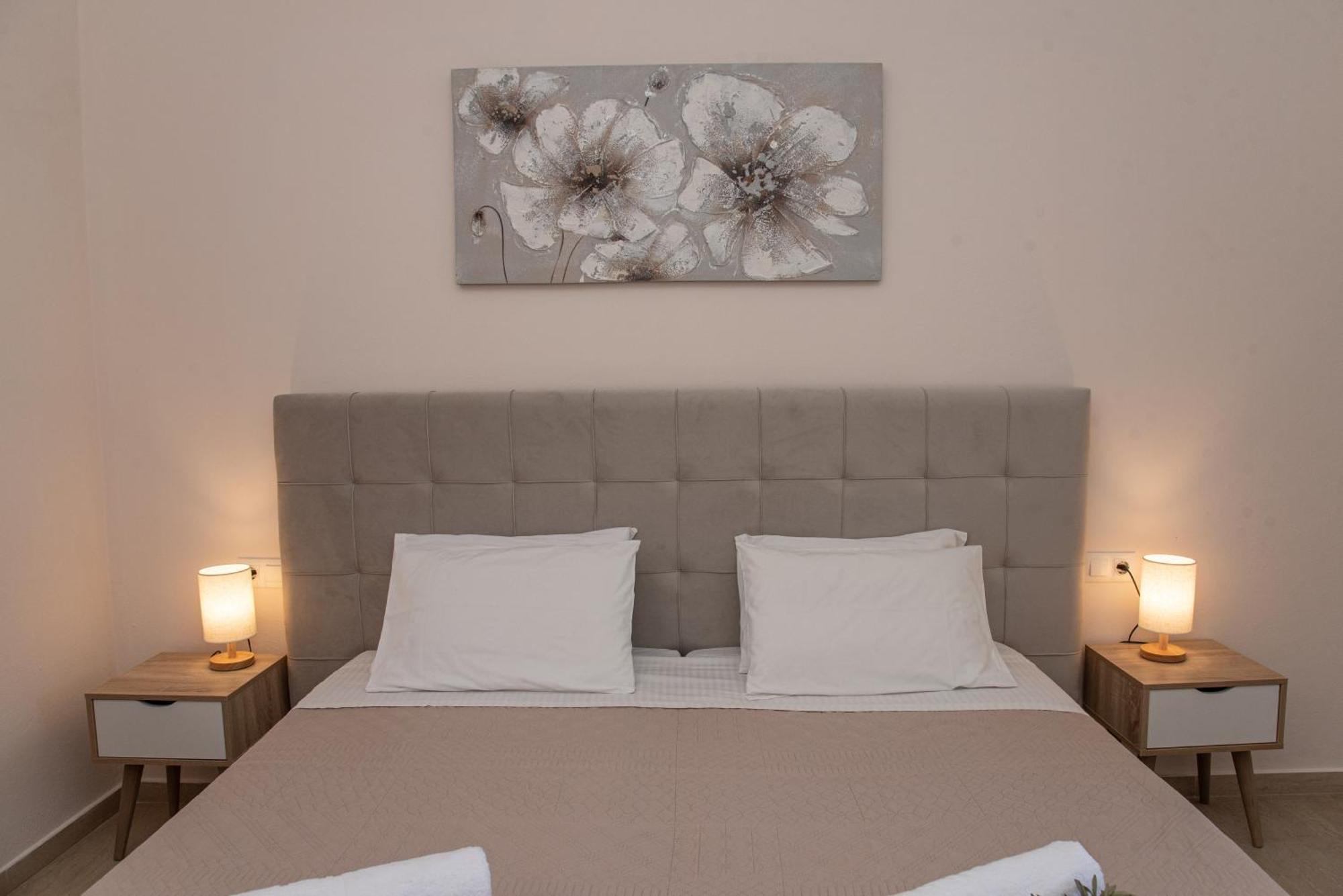 Costas Apartments Mesongi Phòng bức ảnh