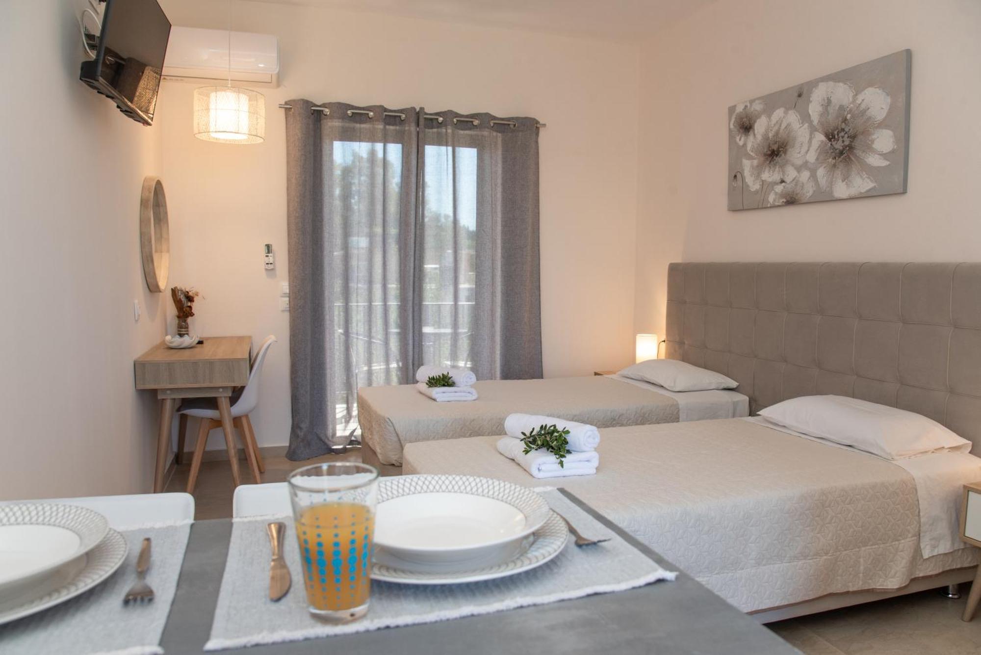 Costas Apartments Mesongi Phòng bức ảnh
